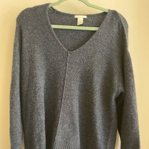 Oversized v-neck H&M sweater